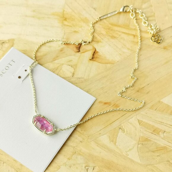 NEW Kendra Scott Elisa Fuchsia Kyocera Opal Necklace Gold - Picture 2 of 3